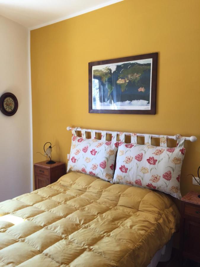 Stanza Privata In Attico Con Terrazza - Lakeholiday It Castel di Tora Exterior photo